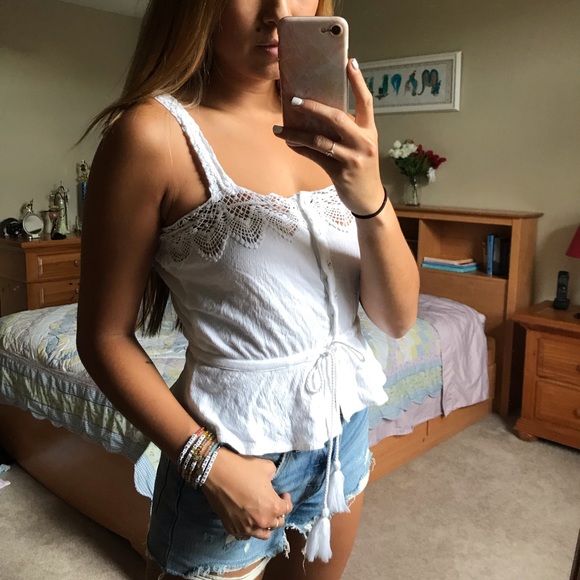 O’Neill Sunlover White Crochet Lace Button Up Tank - Picture 2 of 5